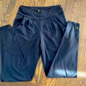 Lucy Activewear black leggings